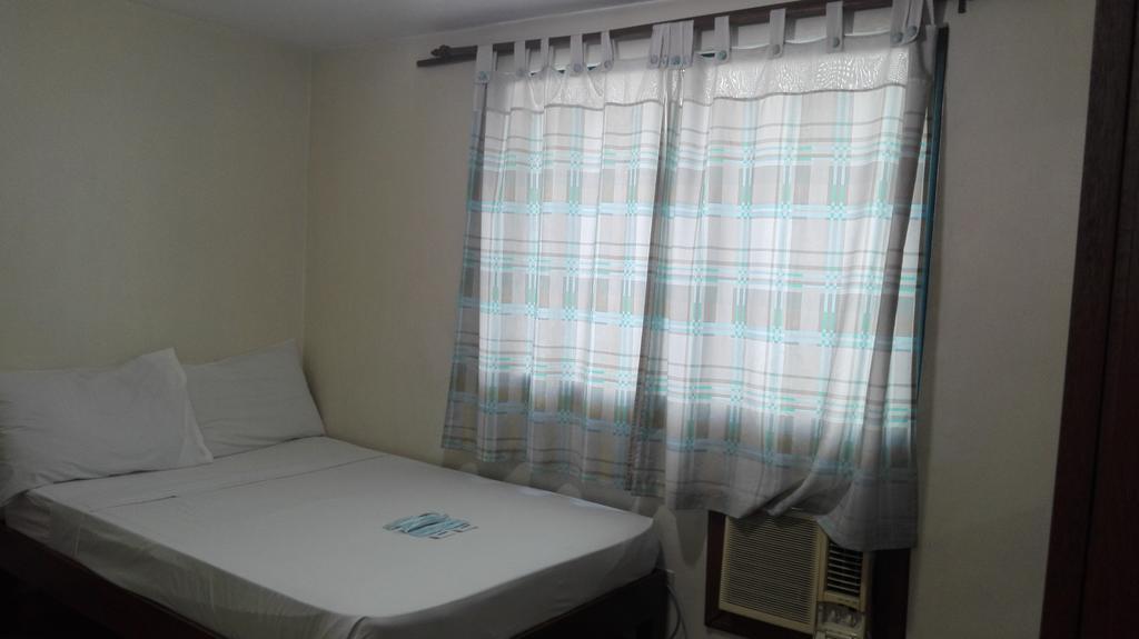 Isabelle Royale Makati Hotel Makati City Bagian luar foto