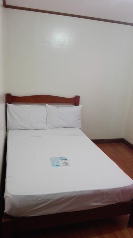 Isabelle Royale Makati Hotel Makati City Bagian luar foto