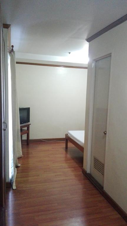 Isabelle Royale Makati Hotel Makati City Bagian luar foto