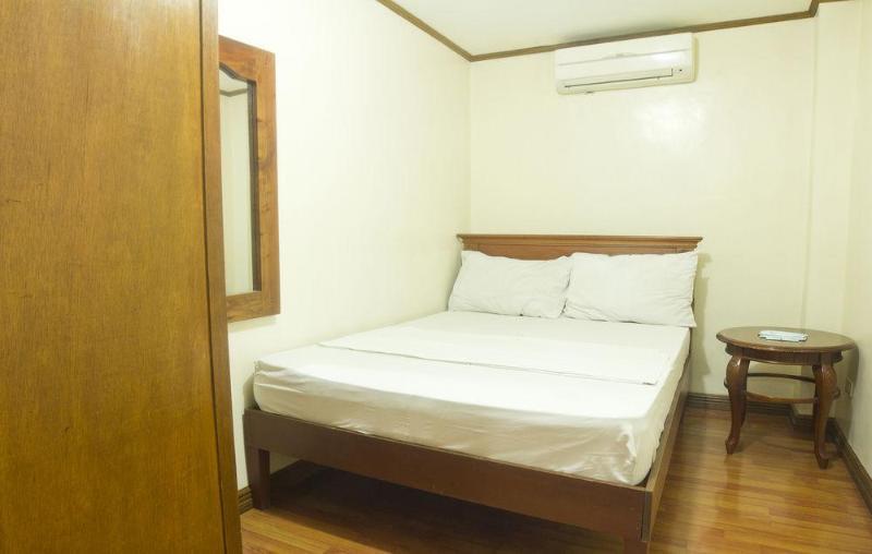 Isabelle Royale Makati Hotel Makati City Bagian luar foto
